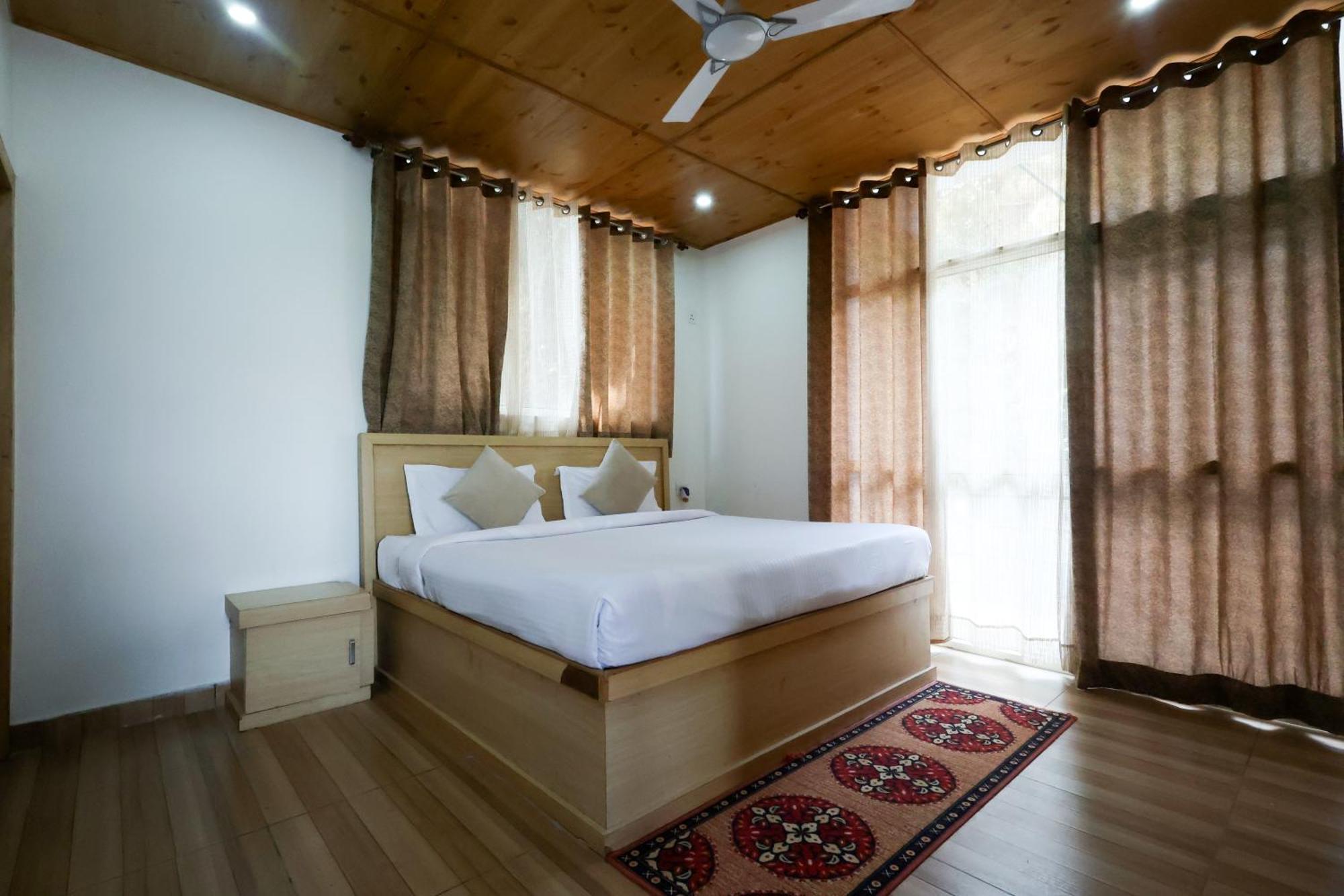 Ferienwohnung Cozy Heavenn 2Bhk I Kasauli I Mountain View 93O68I282O Exterior foto