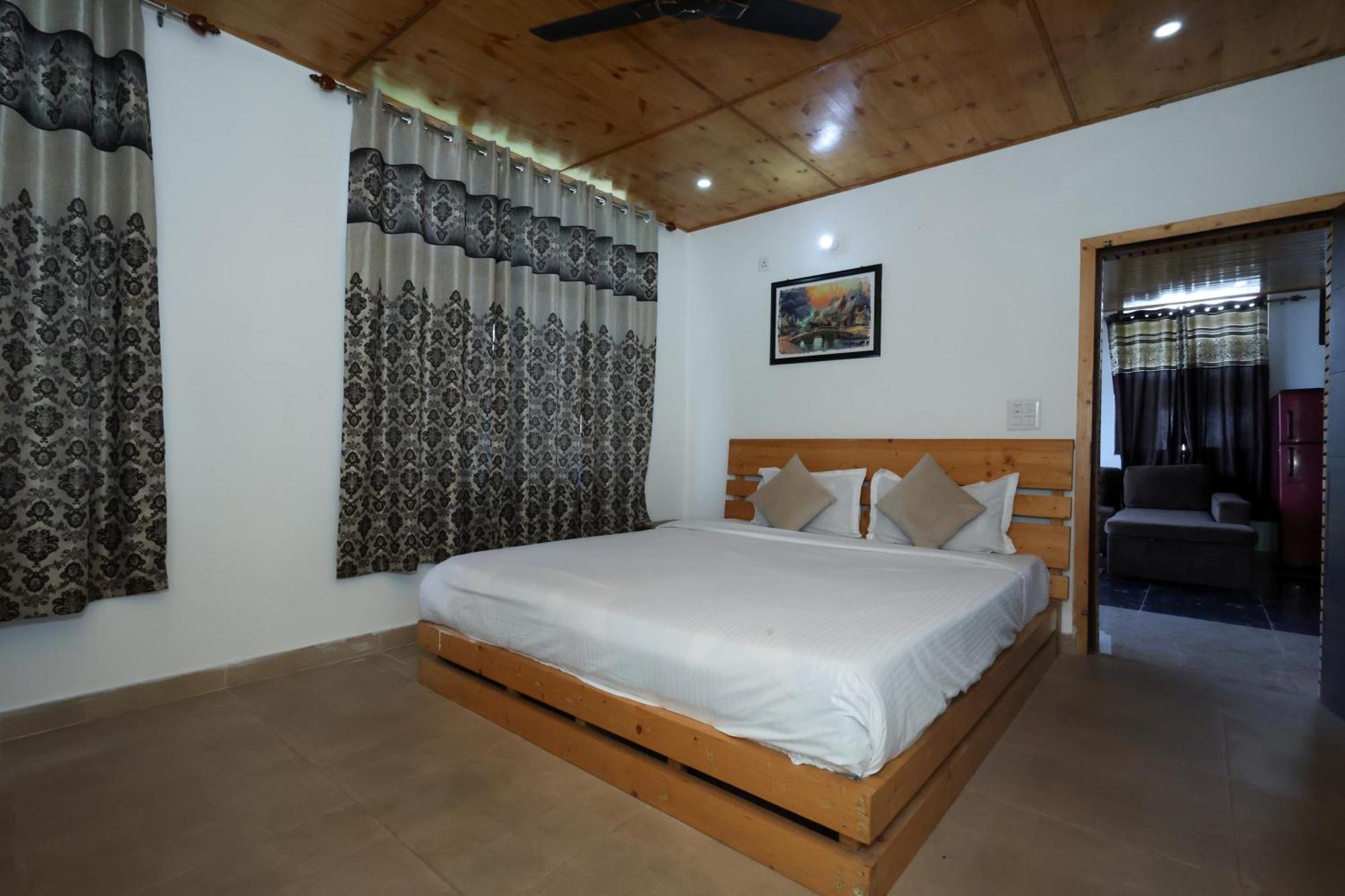 Ferienwohnung Cozy Heavenn 2Bhk I Kasauli I Mountain View 93O68I282O Exterior foto